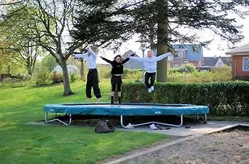 & 3* Horning