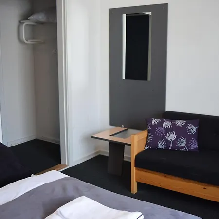 & 3* Horning